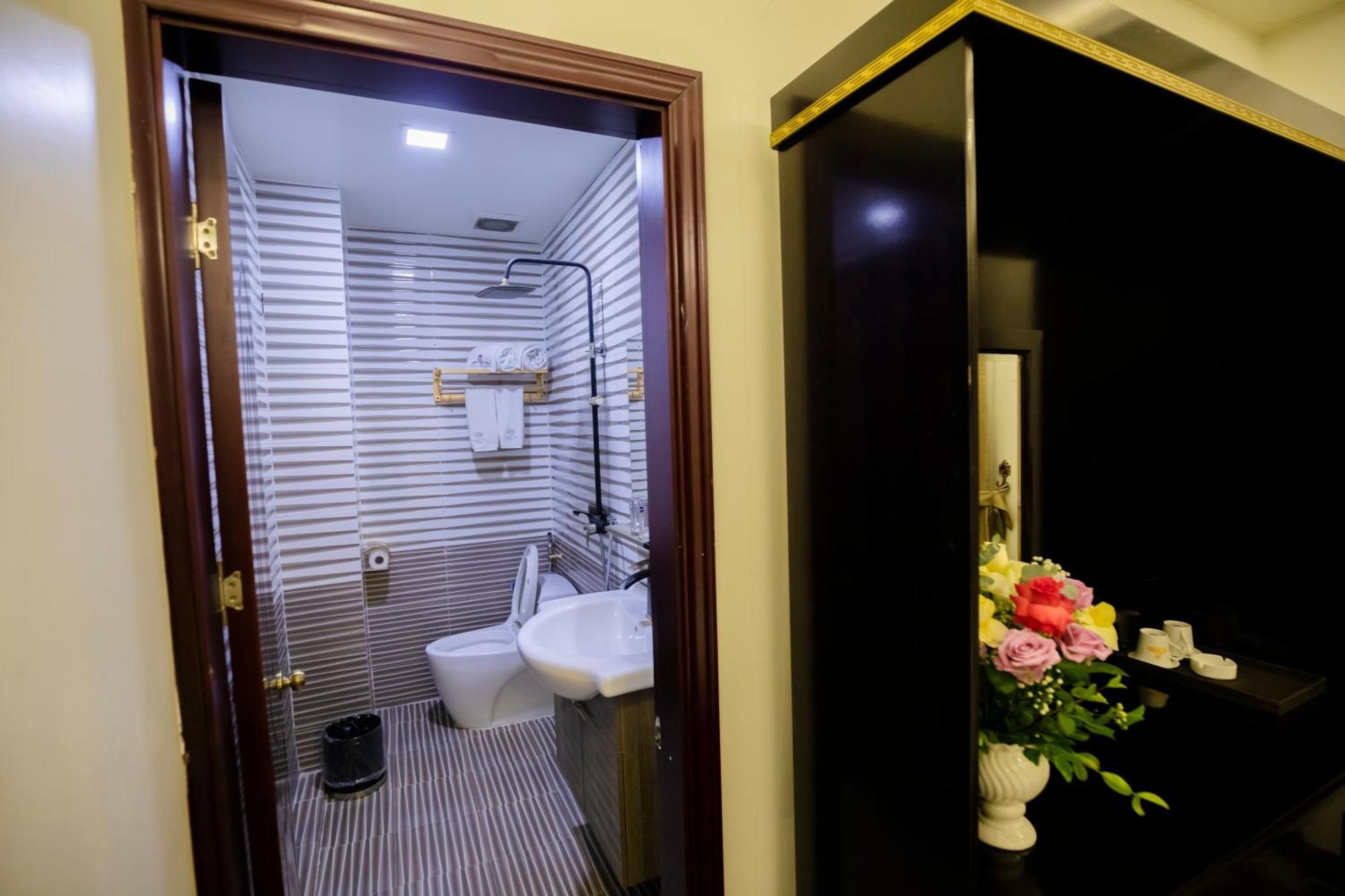 Gallant Hotel - 154 Ngo Gia Tu Хайфон Экстерьер фото